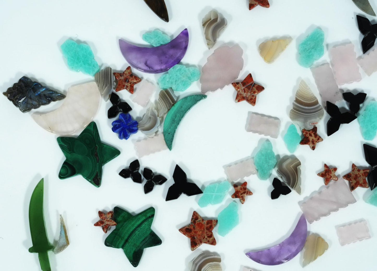 Mixed Gemstones (Malachite, Rose Quartz, Agate, Labradorite, Amethyst, Howlite)
